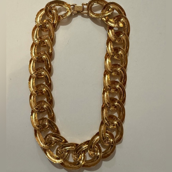 Bold Vtg Napier Chunky Gold-Tone Link Choker Necklace - Picture 6 of 9